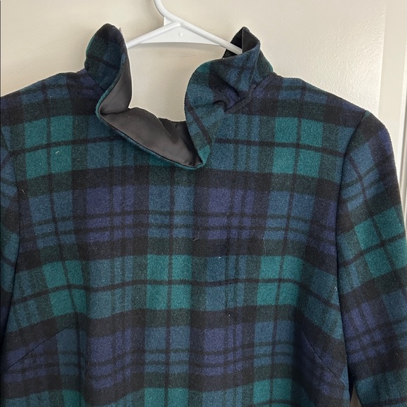 Tucker nick small Plaid Ruffle Collar Top bow - Picture 2 of 5